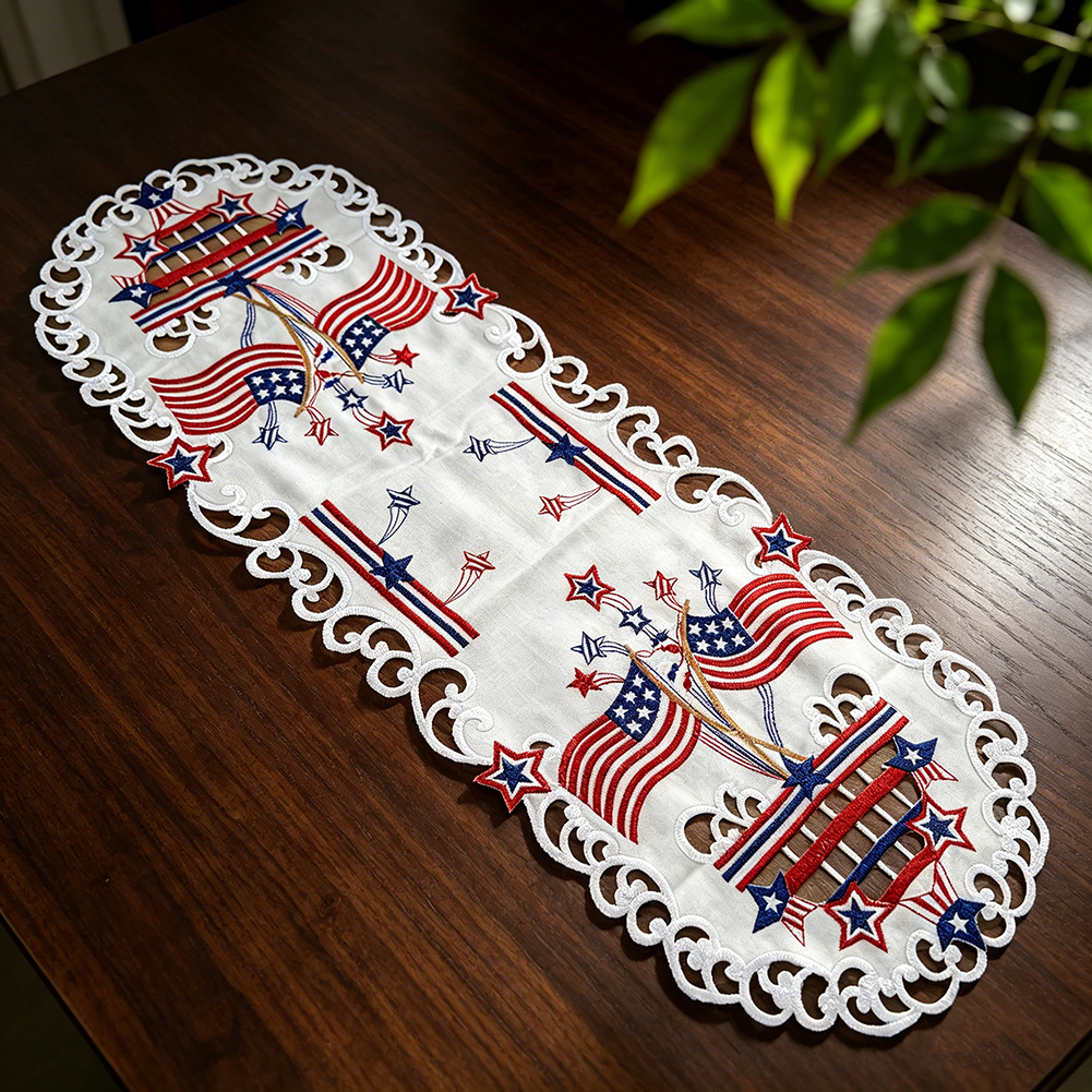 USA Independence Day Flag Embr - Christmas Table Runner recensione e prezzo